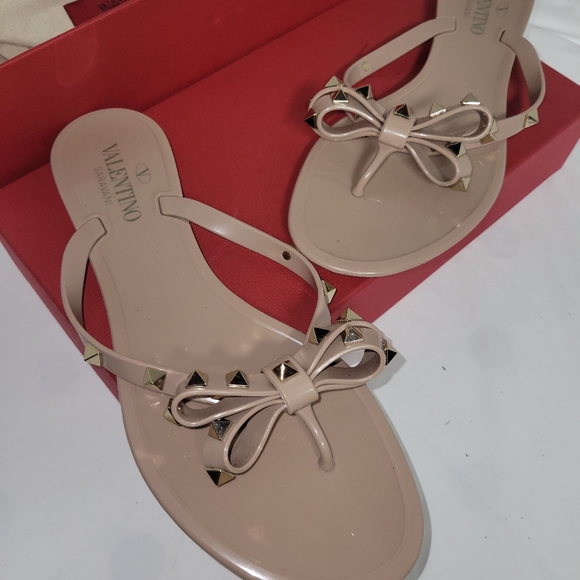 Valentino Rockstud Bow Flat Thong PVC